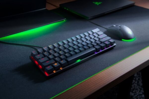 RAZER HUNTSMAN MINI 60% Gaming Keyboard RED SWITCH  - Image 5